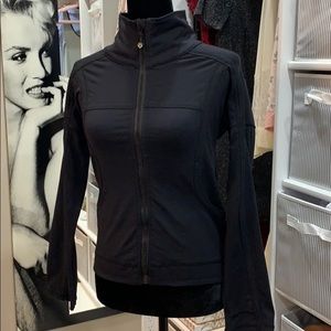Lululemon zip up size 2